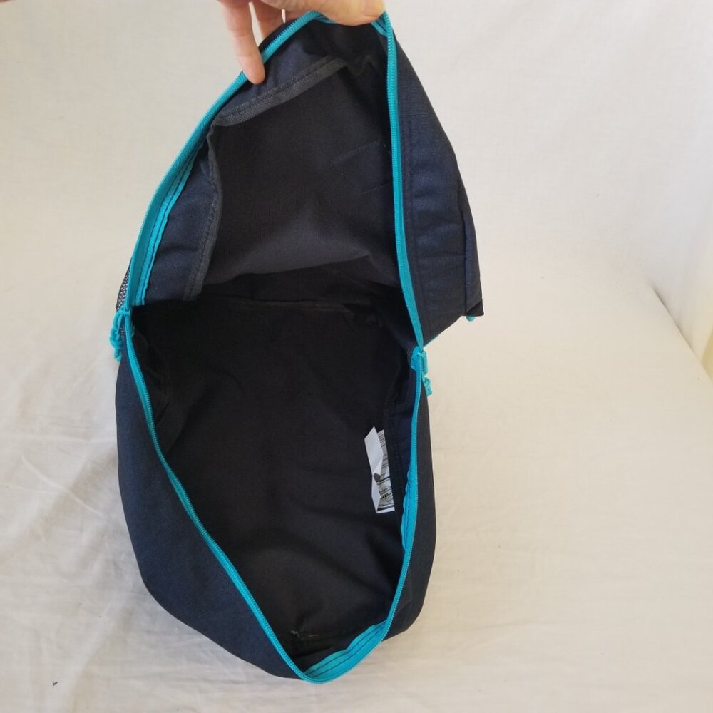 New! Lightweight Navy/Lt. Blue Basic Backpack W/B… - image 3